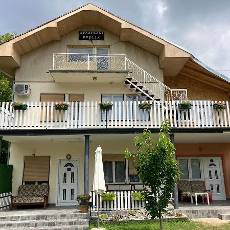 Apartamani Evelin เวลิโก กราดิชเต ภายนอก รูปภาพ
