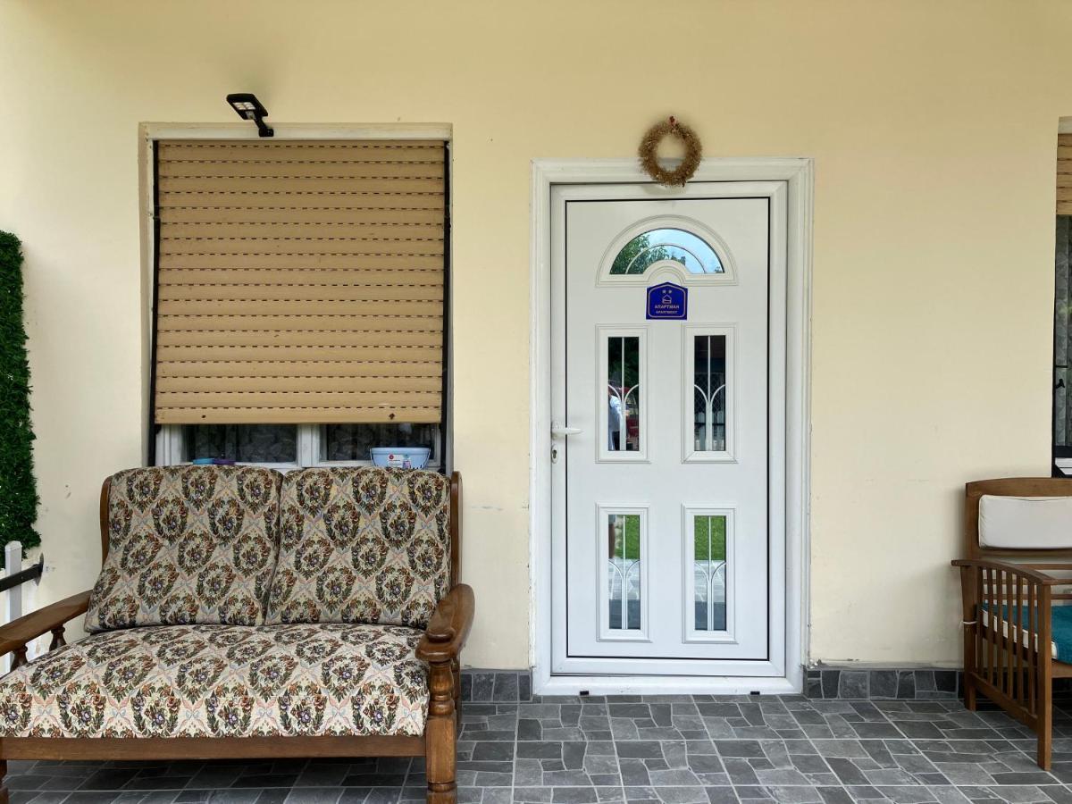 Apartamani Evelin เวลิโก กราดิชเต ภายนอก รูปภาพ